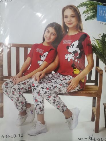 Женская одежда: Костюм - пижамка для девочек от 12 до 18 лет в ярких цветах(красный