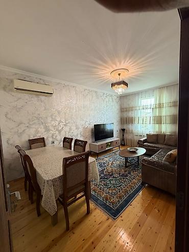 taxta ev satilir: 3 otaqlı, 120 kv. m, Orta təmir — 1