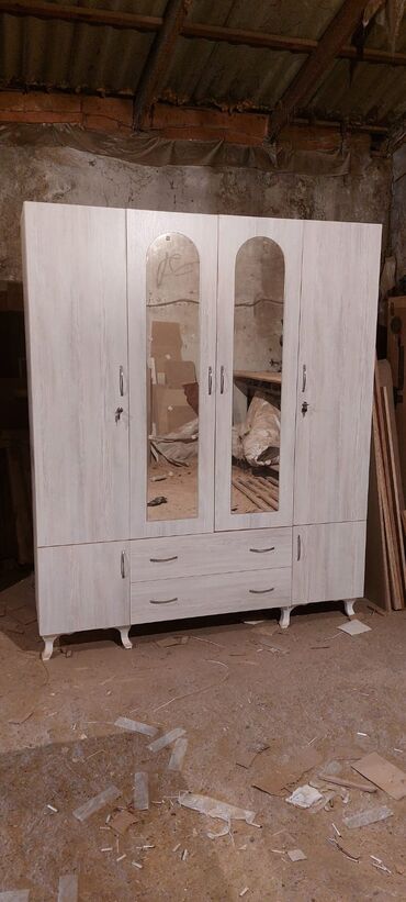 Dolablar: Yeni, 4 qapılı Düz dolab, Dolab-asılqan, Azərbaycan -da lalafo.az — 9 Dolablar: Yeni, 4 qapılı Düz dolab, Dolab-asılqan, Azərbaycan — 9