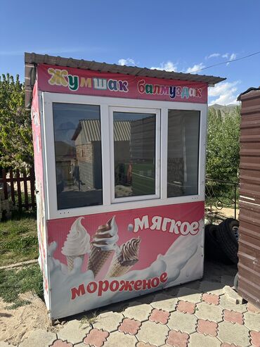 деревянные бани: Продаю будку для мороженого В очень хорошем состоянии, полностью