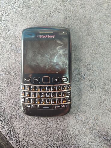 телефон алмашам: Blackberry Bold 9790, түсү - Кара, 1 SIM