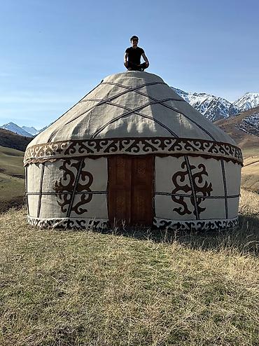 Аренда юрт: Аренда юрты, Каркас Деревянный, 75 баш, Стулья, Казан, Посуда — 20