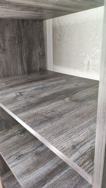 Полки для вещей и одежды: Полка для вещей и одежды, Б/у, ЛДСП, Самовывоз at lalafo.kg — 7 Полки для вещей и одежды: Полка для вещей и одежды, Б/у, ЛДСП, Самовывоз — 7