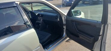 Mercedes-Benz: Mercedes-Benz C-Class (W202) sedan - Kuzov: 4 qapılı sedan, gümüşü — 6