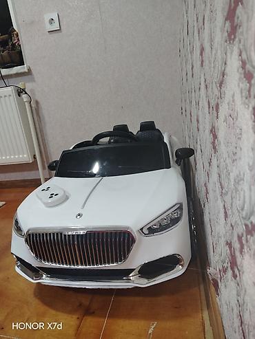 Uşaq dünyası: Uşaq pultlu elektrik maşını - Korpus: ağ rəng, premium krossover — 1