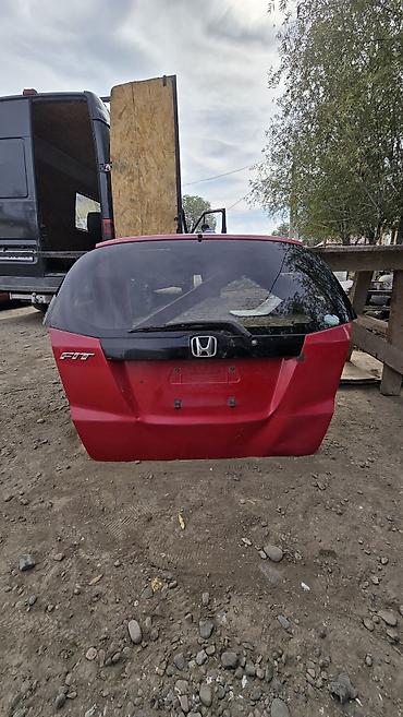 Крышка багажника (пятая дверь) Honda Fit 2008 - Оригинальная деталь