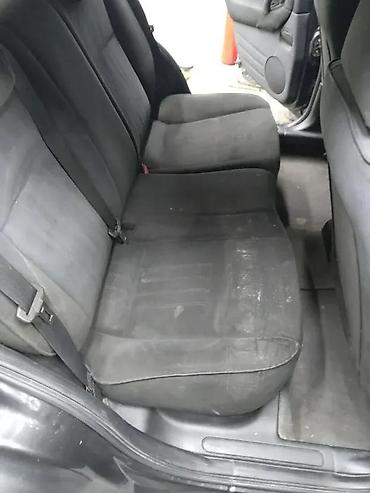 Sedišta: Alfa Romeo 147 sedista 5v. Alfa Romeo 147 sedista 5v Originalni delovi — 2
