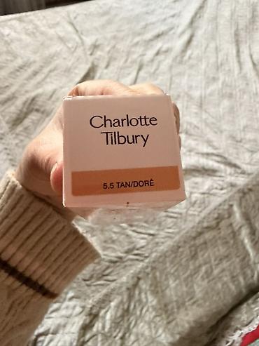 накладные усы купить: Charlotte Tilbury Hollywood Flawless Filter - Многофункциональный — 3