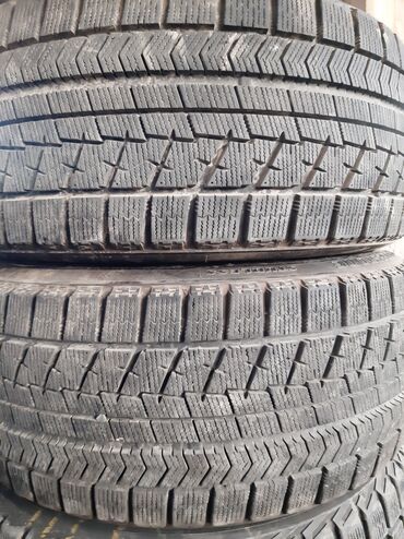 Шины: Шины 245 / 40 / R 18, Зима, Б/у, Пара, Япония, Bridgestone