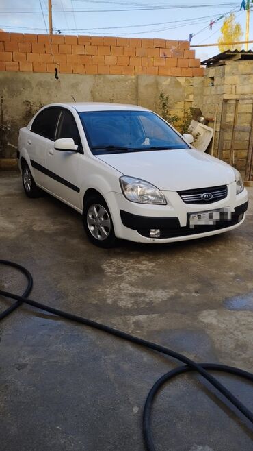 toyota corolla 2005 1.4 diesel: Kia Pride: 1.5 l | 2009 il Sedan