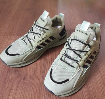 брендовые кроссовки из вьетнама: Мужская обувь 42-43 размер