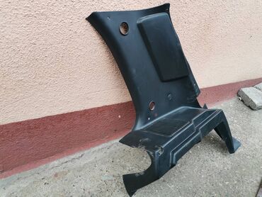 Auto delovi: Nosači zadnje police gepeka Lada Niva 21213,21214. Polovno, ocuvano — 5