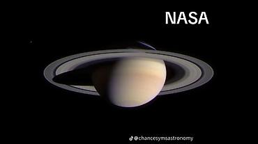 Saturn: Астрономические постеры/принты “Me vs NASA” от @chancesymsastronomy - — 2