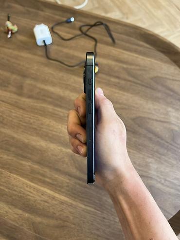iphone 1 pro: IPhone 15 Pro, Б/у, 256 ГБ, Black Titanium, 95 % — 6