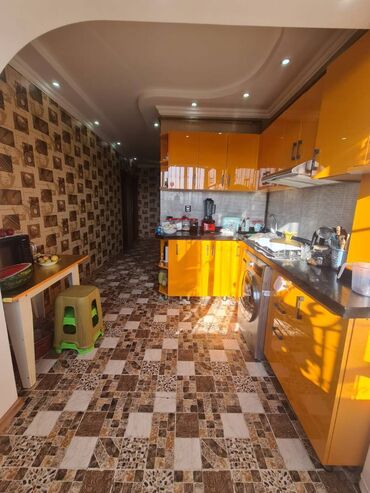 Köhnə tikili: Bakı, 3 otaqlı, Köhnə tikili, m. Həzi Aslanov, 82 kv. m — 16