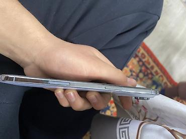 Другие мобильные телефоны: Комплект входит зарядка коробка всё есть — 10