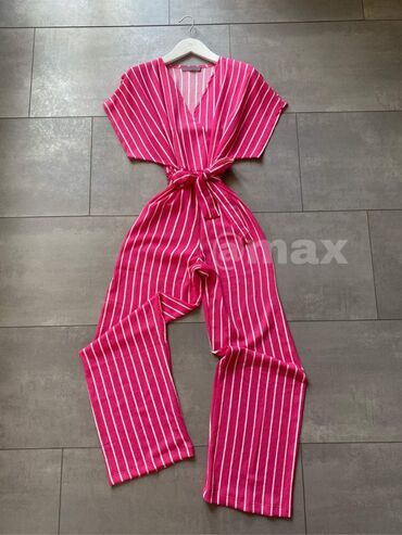 Kombinezoni: 2600 s m l — 3