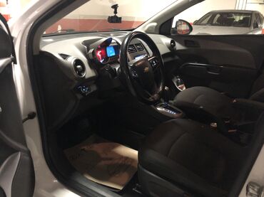 Chevrolet: Chevrolet Aveo: 1.4 l | 2012 il 290000 km Sedan — 15