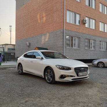 полик багажника: Hyundai Grandeur: 2018 г., 3 л, Автомат, Газ, Седан