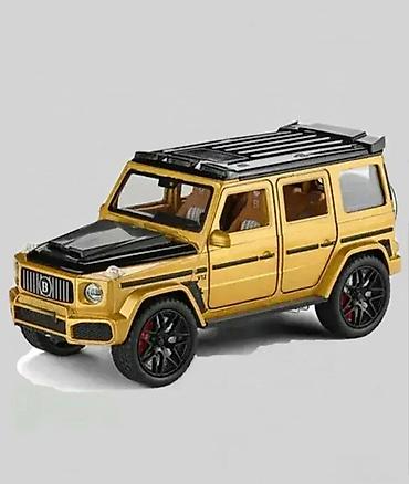 tn 38: Mercedes g900 brabus zlatni 1:24 metalni sa svetlećim farovi. mercedes — 1