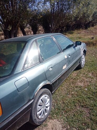 мерседес бенс эшка: Audi 80: 1990 г., Седан