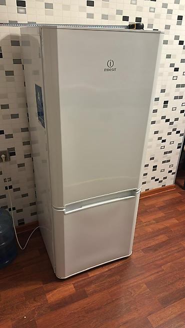 İşlənmiş 2 qapılı Indesit Soyuducu Satılır, rəng - Ağ