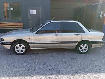 roewe i5: Mitsubishi Galant: 1988 г., Механика, Седан — 2