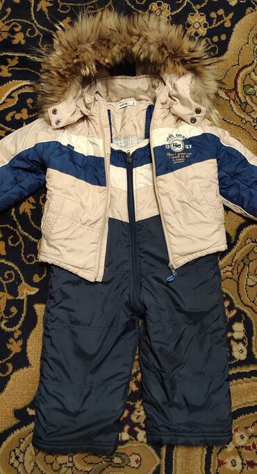 детские зимние куртки с мехом: Продаю зимний комбенизон с курткой. Польская фирма Wojcik. Состояние