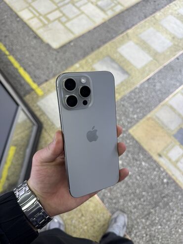 Apple iPhone: IPhone 16 Pro Max, Б/у, 256 ГБ, Natural Titanium, Зарядное устройство, Защитное стекло, Кабель, 100 % — 1