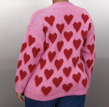 oversize jaket: Qadın kardiqanı – ürək naxışlı - Rəng: çəhrayı fon üzərində qırmızı — 4