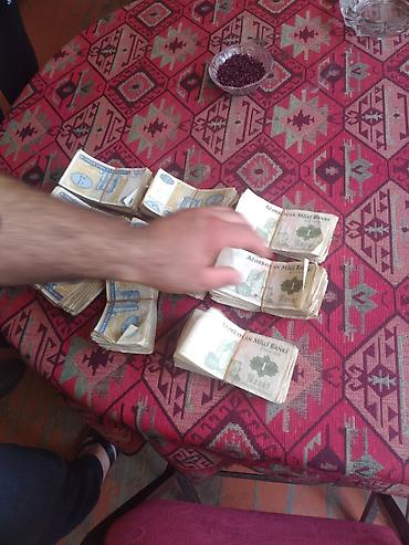 kağız pullar: Məhsul: Köhnə Azərbaycan manatları (1 manatlıq banknotlar) Təsvir: - — 6