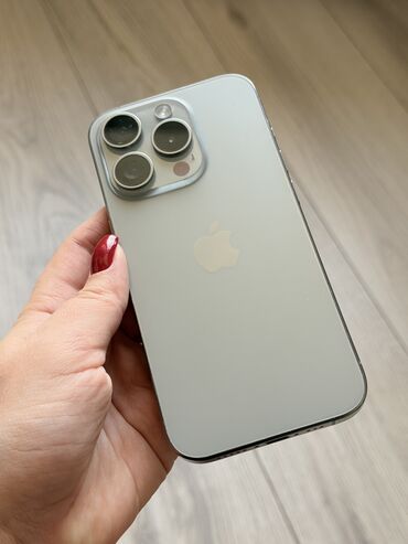 продаю кофе машину: IPhone 15 Pro, Б/у, 256 ГБ, Natural Titanium, Коробка, 87 %