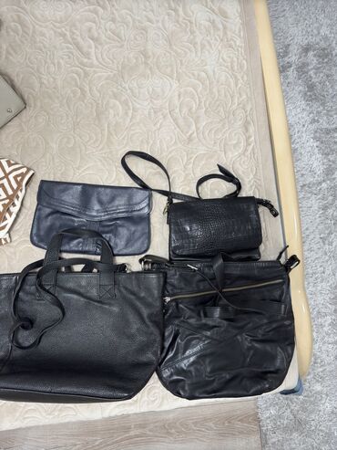 джорданы бишкек оригинал: Классикалык сумка, Chanel, Италия, Материалы: Нукура булгаары, Сыдырмалуу, Аялдарга, Колдонулган