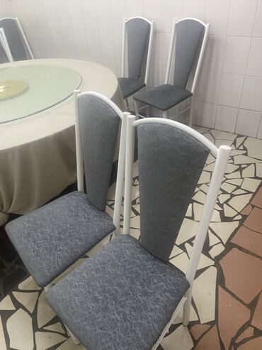купить стол и стулья: Комплект стол и стулья Для кафе, ресторанов, Новый
