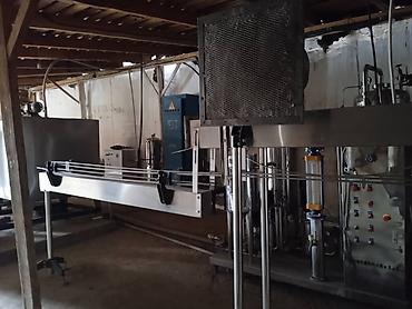 Другое оборудование для пищевой промышленности: Автоматическая линия розлива и укупорки напитков Комплект — 14