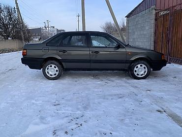 Volkswagen: Volkswagen Passat: 1992 г., 1.8 л, Механика, Бензин, Седан at lalafo.kg — 9 Volkswagen: Volkswagen Passat: 1992 г., 1.8 л, Механика, Бензин, Седан — 9