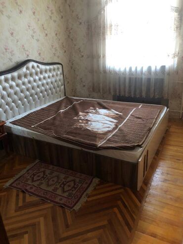 Uzunmüddətli kirayə mənzillər: Nərimanov metrosuna yaxın 178 nömrəli məktəbə yaxın 5 mertebeli — 12