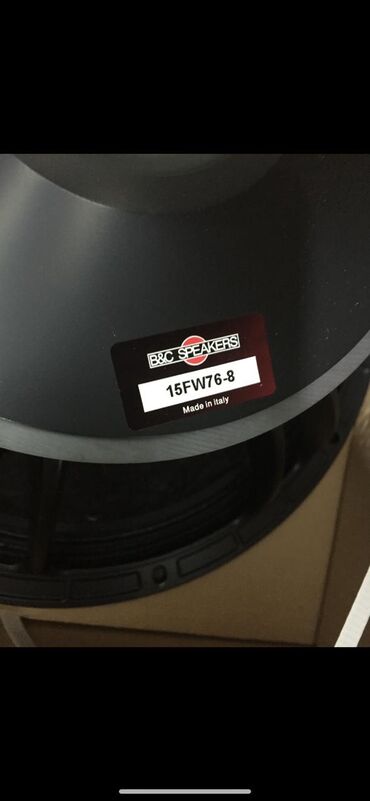 tek qulaqli nausnik: Колонка, Тип - Сабвуфер, цвет - Черный