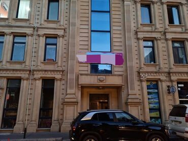 Ofislər: Baksovetdə yerləşən ümumi sahəsi 315 kv,m olan,3 mərtəbəli binanın -da lalafo.az — 13 Ofislər: Baksovetdə yerləşən ümumi sahəsi 315 kv,m olan,3 mərtəbəli binanın — 13