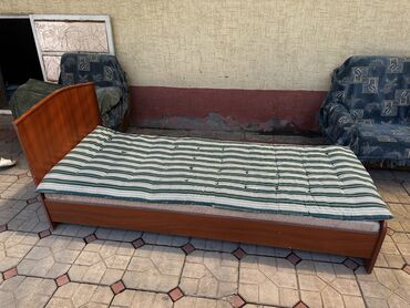кухонные столы бу: Односпальная кровать, Б/у, С матрасом, длина - 200 см