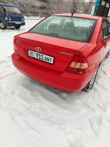 Toyota: Toyota Corolla: 2002 г., 1.8 л, Механика, Бензин, Седан