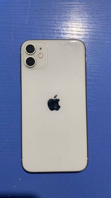 Apple iPhone: IPhone 11, Б/у, 128 ГБ, Белый, Зарядное устройство, Защитное стекло, Чехол, 79 %