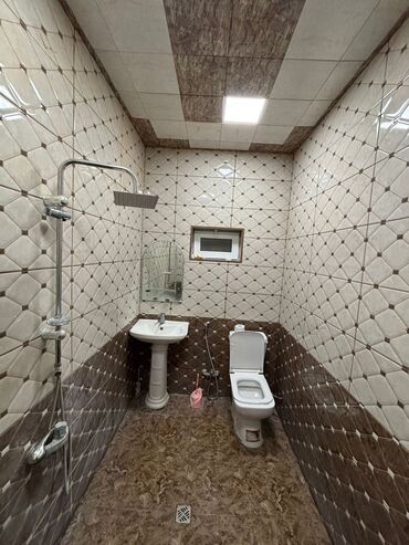 Uzunmüddətli kirayə evlər: 1 kv. m, 5 otaqlı — 5