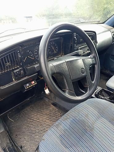 Volkswagen Passat: 1988 г., 1.8 л, Механика, Газ, Седан