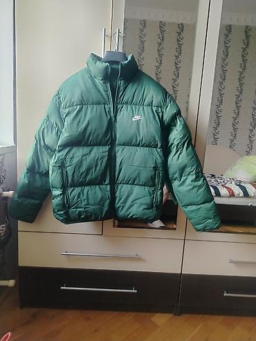 Nike puff yerli üfürmə qış gödəkçəsi - Rəng: tünd yaşıl - Model: qısa lalafo.az -da Nike puff yerli üfürmə qış gödəkçəsi - Rəng: tünd yaşıl - Model: qısa