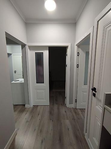 Продажа квартир: 3 комнаты, 70 м², Кудайберген авторынок 105 серия, 3 этаж, Евроремонт — 3