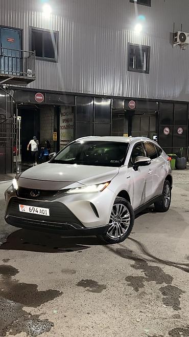 xpeng g3: Toyota Venza: 2021 г., Автомат, Гибрид, Кроссовер — 3