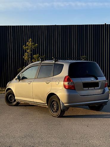 Honda: Honda Fit: 2003 г., 1.3 л, Вариатор, Бензин, Хэтчбэк — 5