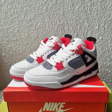 Women's Sneakers and athletic shoes: 46 — 3