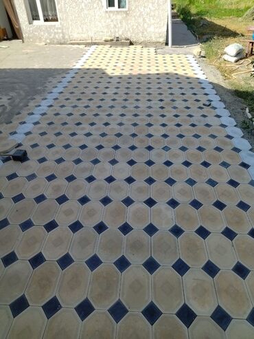 Укладка плитки: Укладка брусчатки качественно гарантия. Бордюры арычки. Замер — 9